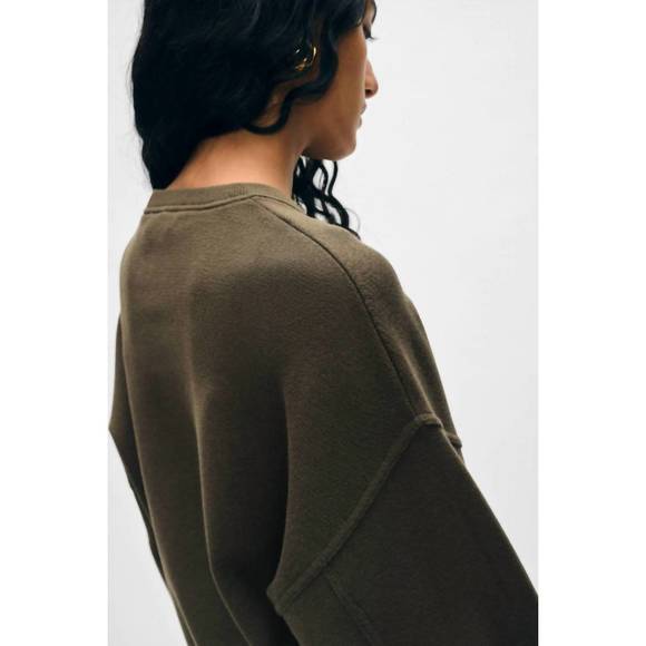 NEW WHITE + WARREN superfine organic cotton sweatshirt in dark sage - Picture 3 of 4